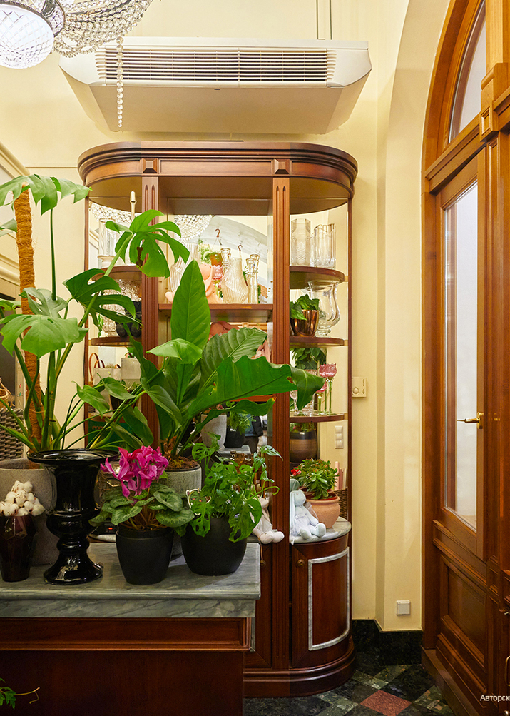 Проект дизайна интерьеров для АО «Торговый Дом ГУМ» в Москве от Nosova Anastasia Design — авторские решения для публичных и коммерческих пространств.